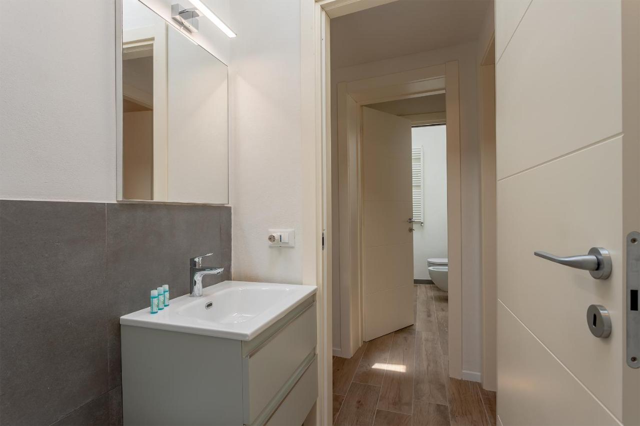 Piazza Dei Rossi Due View Apartment Florence Exterior photo